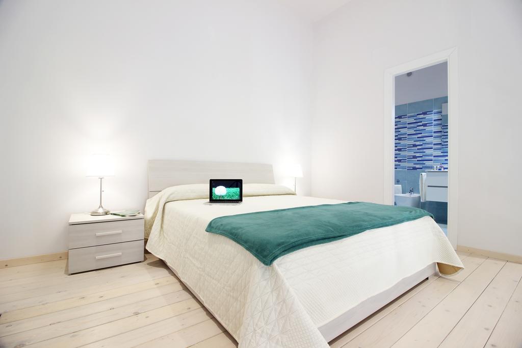 Palazzo D'Auria Aparthotel ナポリ エクステリア 写真