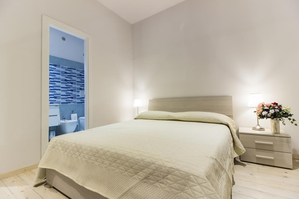 Palazzo D'Auria Aparthotel ナポリ エクステリア 写真