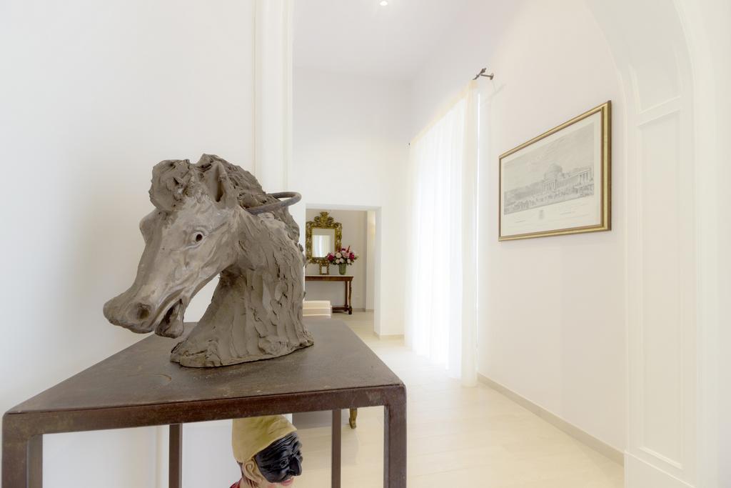 Palazzo D'Auria Aparthotel ナポリ エクステリア 写真