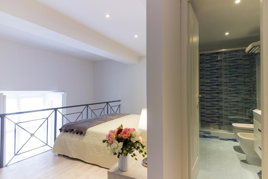 Palazzo D'Auria Aparthotel ナポリ エクステリア 写真