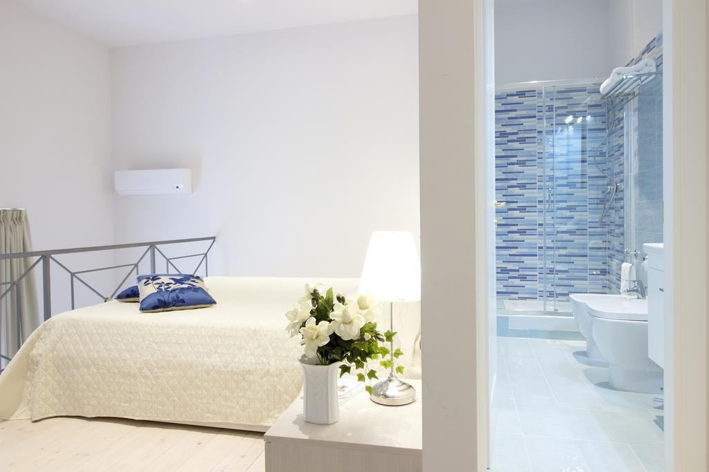 Palazzo D'Auria Aparthotel ナポリ エクステリア 写真