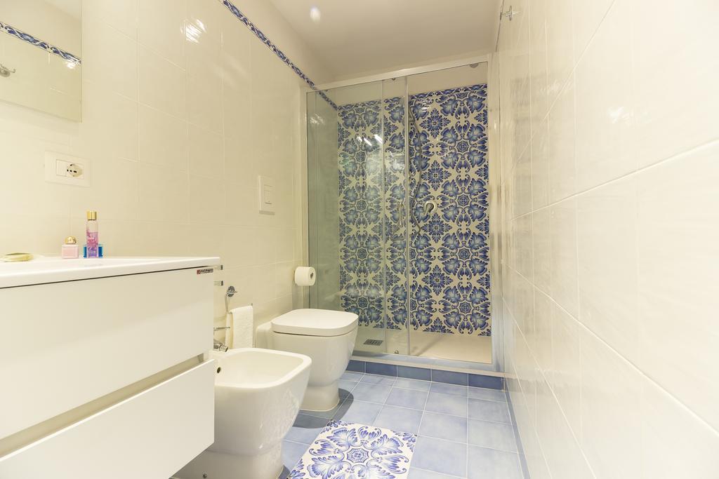Palazzo D'Auria Aparthotel ナポリ エクステリア 写真
